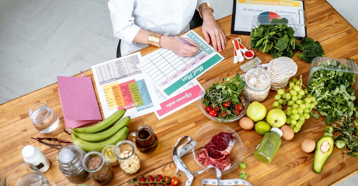 Alimentation et ménopause : quels aliments éviter, lesquels privilégier