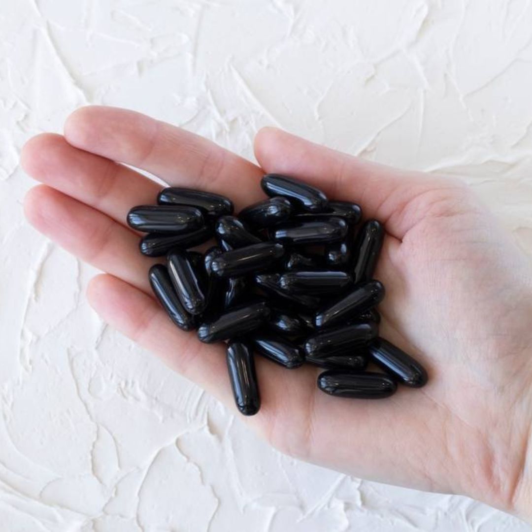 Le charbon végétal activé pour lutter contre les démangeaisons