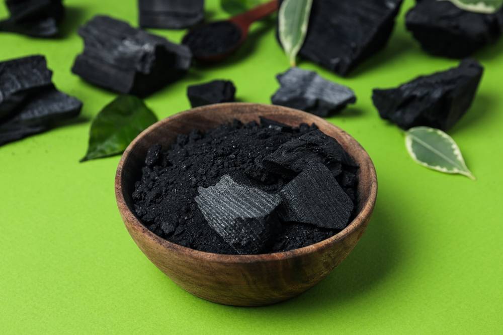 Le charbon végétal activé contre les addictions